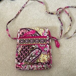 Vera Bradley crossbody bag.